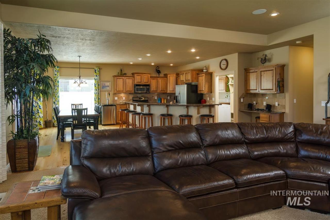 2794 S Kylee Place, Boise, Idaho 83709, 4 Bedrooms, 2.5 Bathrooms, Residential For Sale, Price $720,000, 98988287