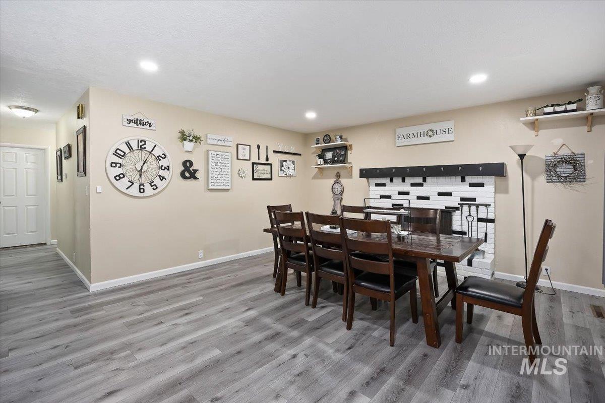 1196 Juniper St. N., Twin Falls, Idaho 83301, 5 Bedrooms, 4 Bathrooms, Residential For Sale, Price $530,000, 98988289
