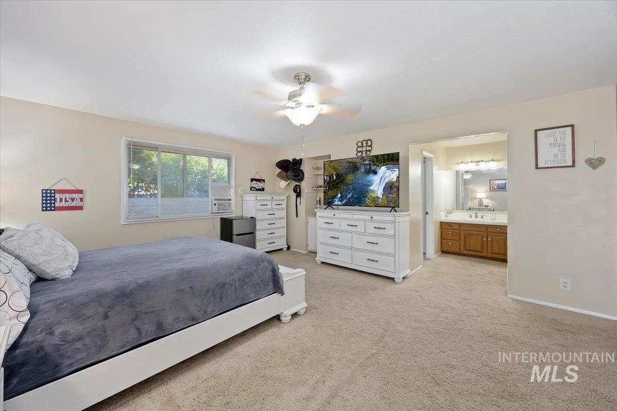 1196 Juniper St. N., Twin Falls, Idaho 83301, 5 Bedrooms, 4 Bathrooms, Residential For Sale, Price $530,000, 98988289