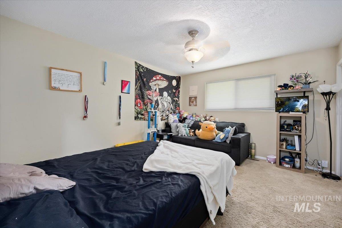 1196 Juniper St. N., Twin Falls, Idaho 83301, 5 Bedrooms, 4 Bathrooms, Residential For Sale, Price $530,000, 98988289
