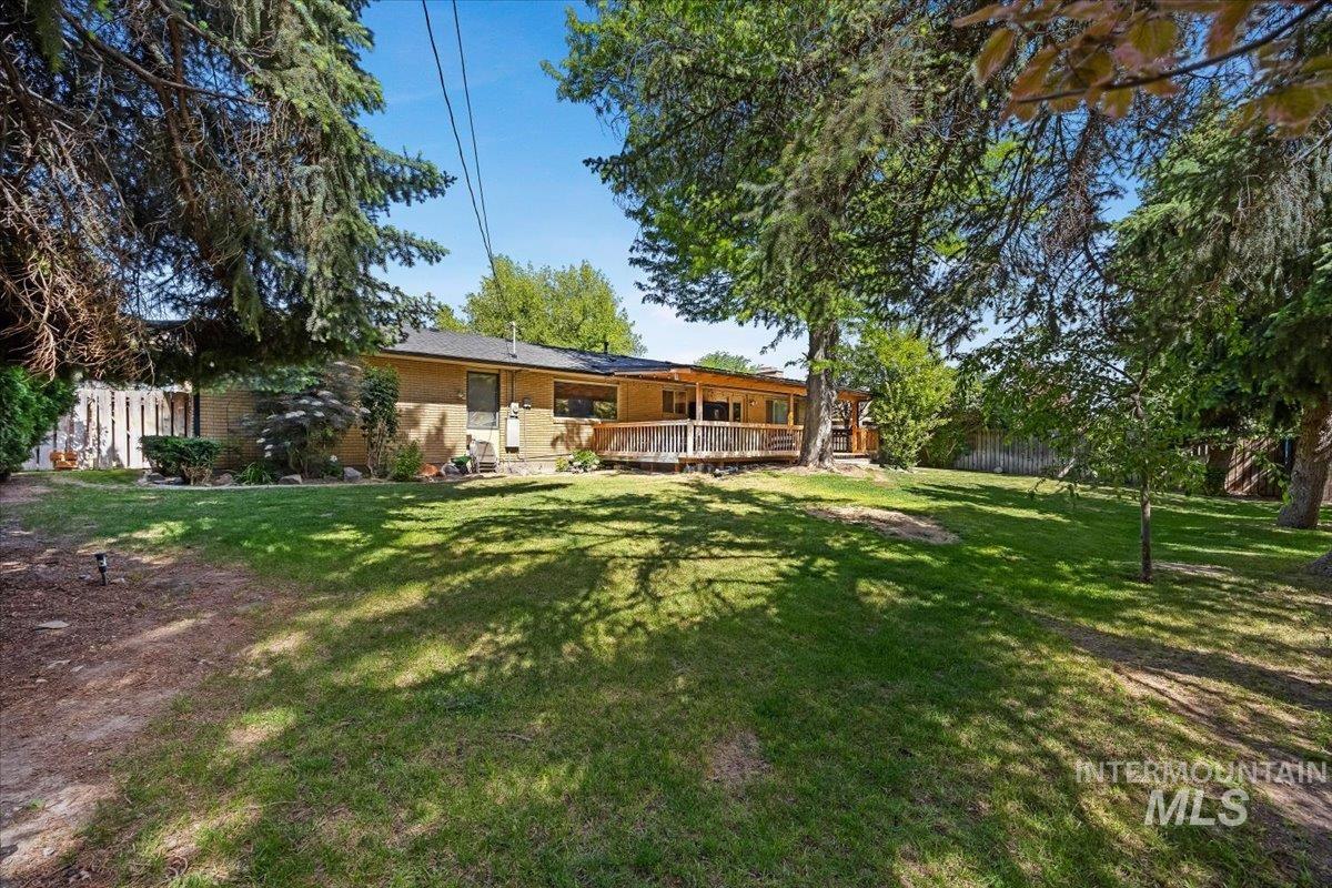 1196 Juniper St. N., Twin Falls, Idaho 83301, 5 Bedrooms, 4 Bathrooms, Residential For Sale, Price $530,000, 98988289