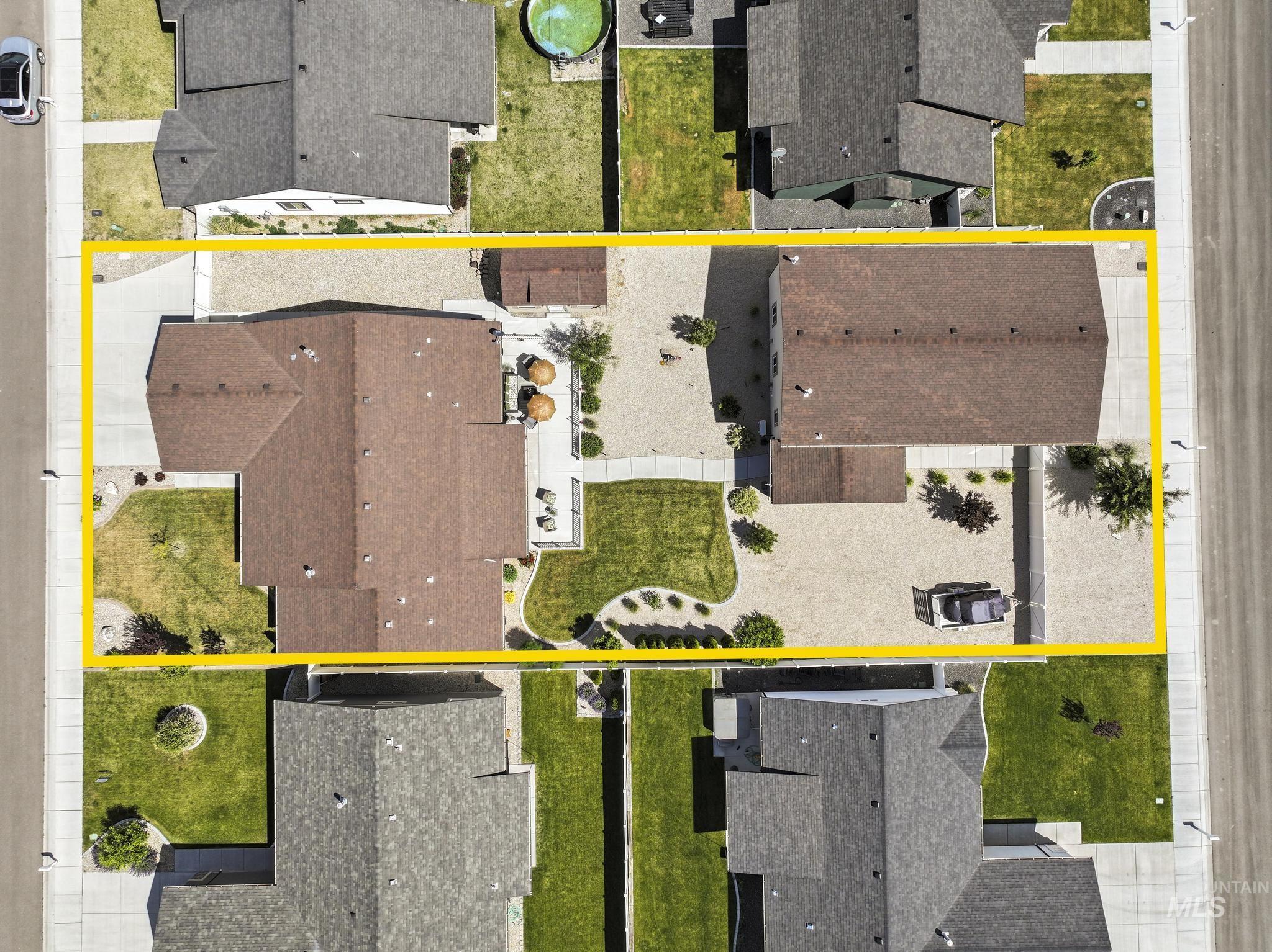 1353 Shelbi Street, Twin Falls, Idaho 83301, 3 Bedrooms, 2 Bathrooms, Residential For Sale, Price $799,900, 98988294