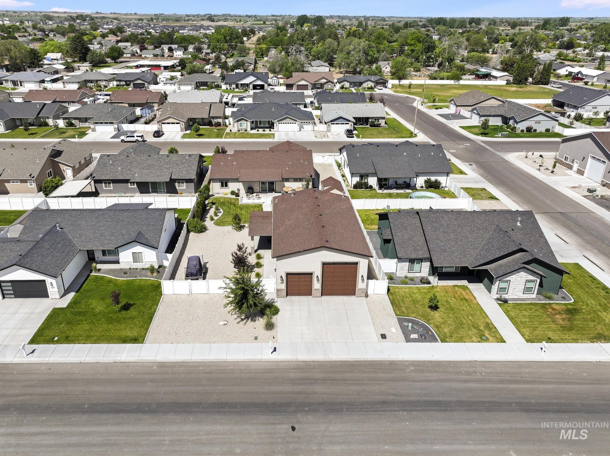 1353 Shelbi Street, Twin Falls, Idaho 83301, 3 Bedrooms, 2 Bathrooms, Residential For Sale, Price $799,900, 98988294