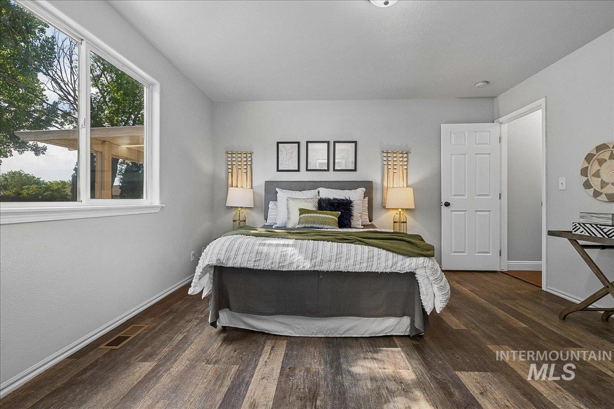 2536 N Tuscan Ave, Meridian, Idaho 83646, 3 Bedrooms, 2 Bathrooms, Residential For Sale, Price $439,900, 98988296