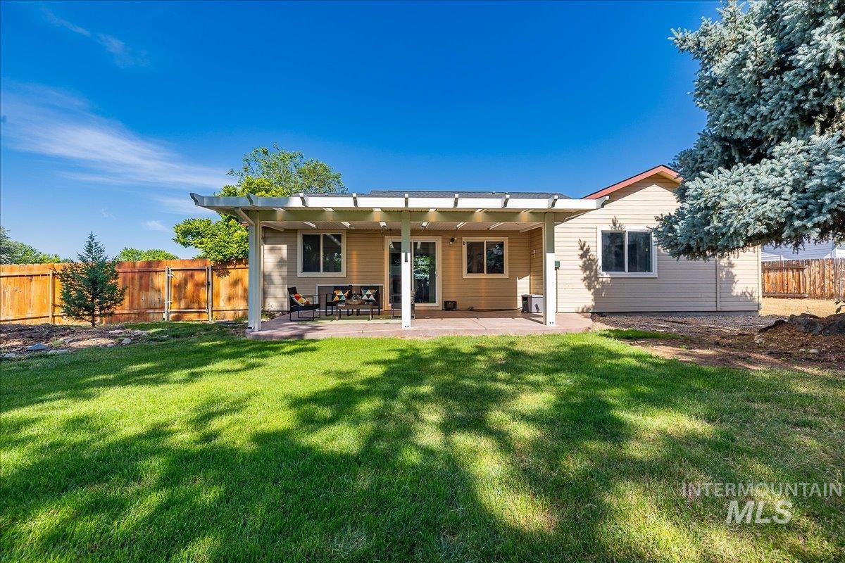 2536 N Tuscan Ave, Meridian, Idaho 83646, 3 Bedrooms, 2 Bathrooms, Residential For Sale, Price $439,900, 98988296