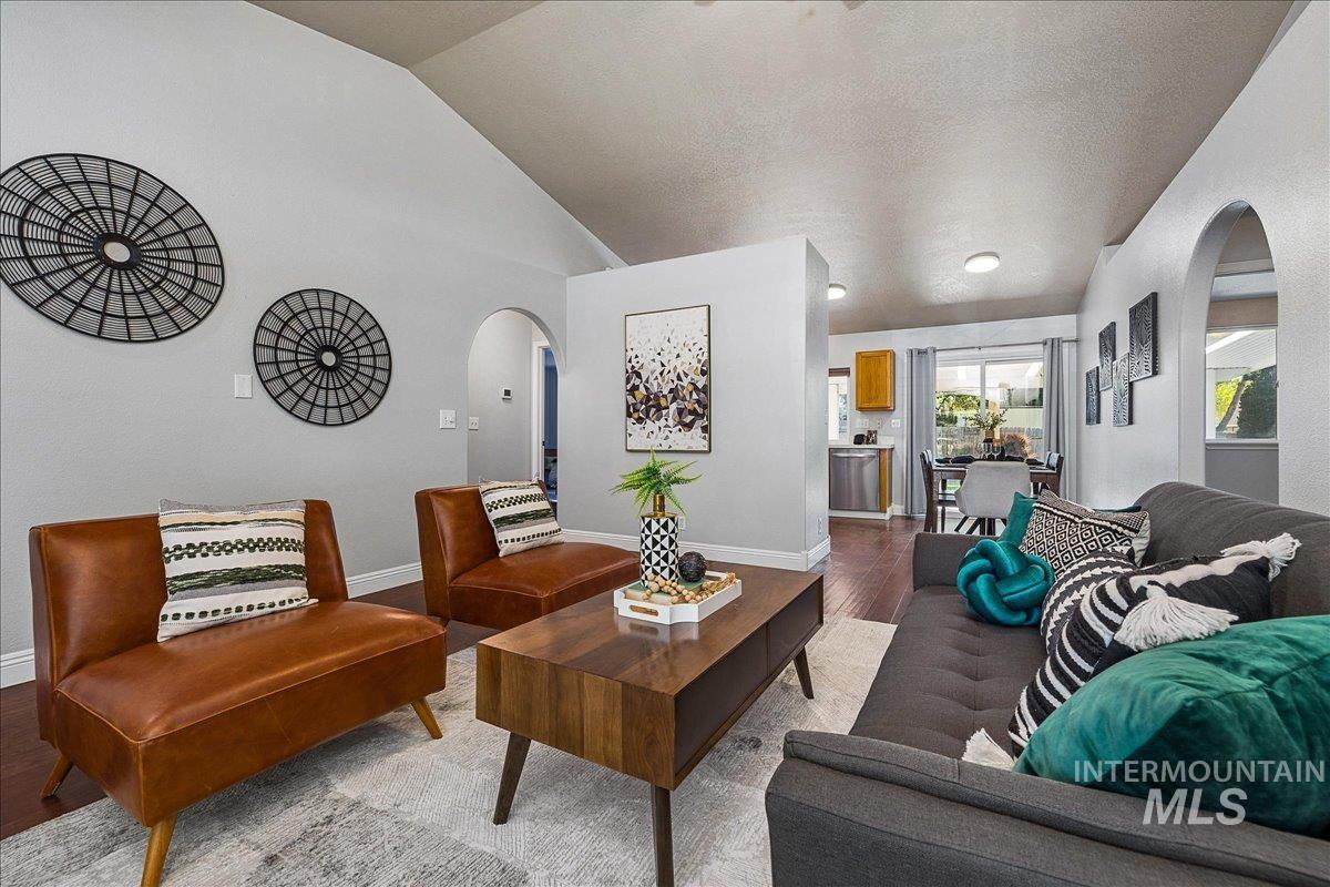 2536 N Tuscan Ave, Meridian, Idaho 83646, 3 Bedrooms, 2 Bathrooms, Residential For Sale, Price $439,900, 98988296