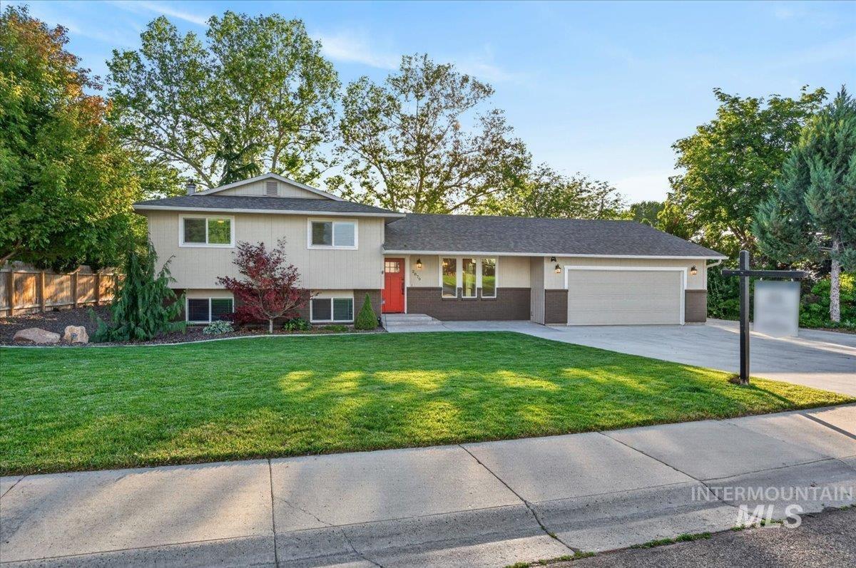 2879 S. Chieftain Way, Boise, Idaho 83709, 4 Bedrooms, 3 Bathrooms, Residential For Sale, Price $639,900, 98988298