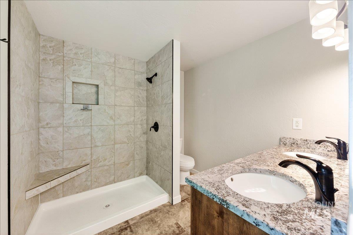 2879 S. Chieftain Way, Boise, Idaho 83709, 4 Bedrooms, 3 Bathrooms, Residential For Sale, Price $639,900, 98988298