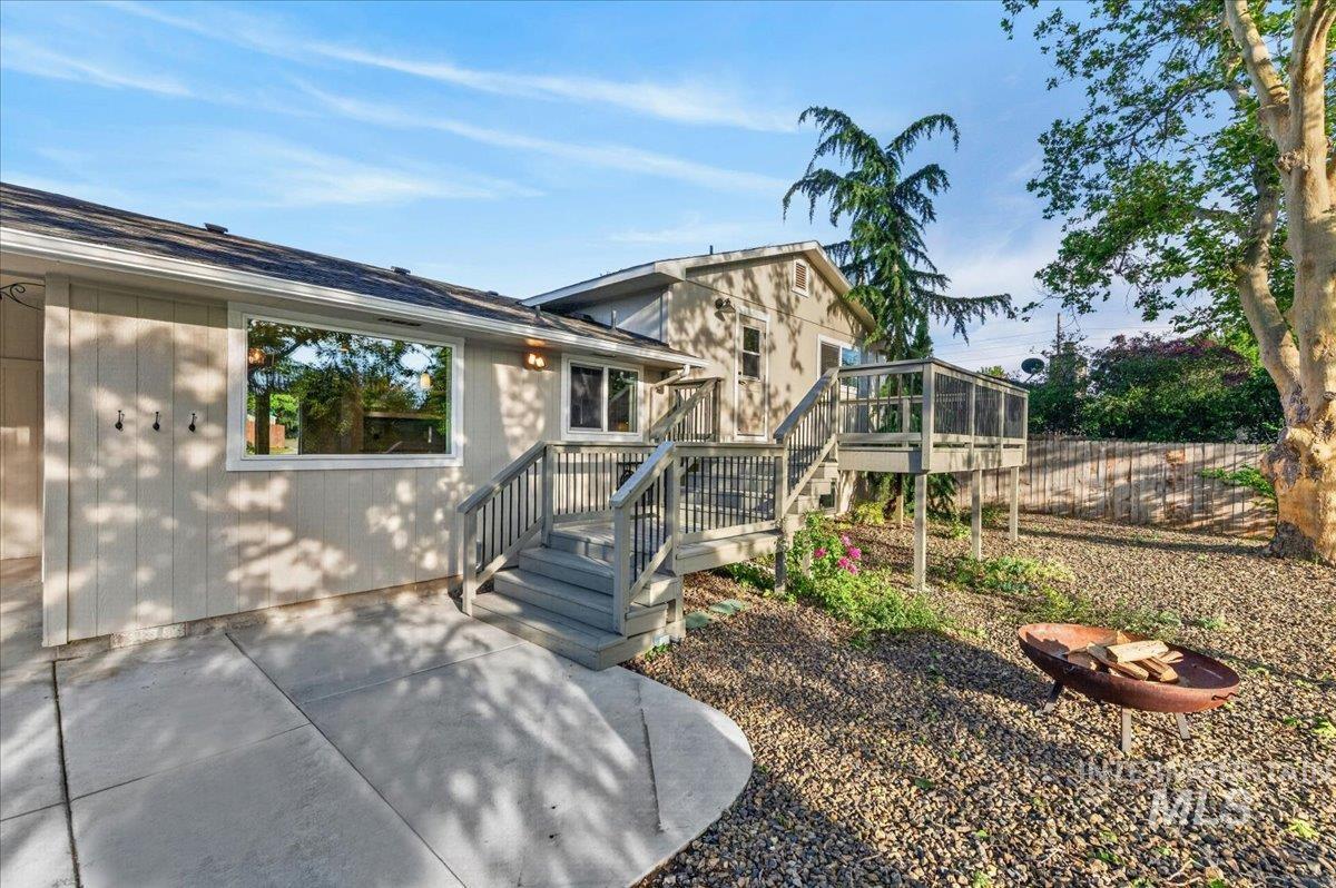 2879 S. Chieftain Way, Boise, Idaho 83709, 4 Bedrooms, 3 Bathrooms, Residential For Sale, Price $639,900, 98988298