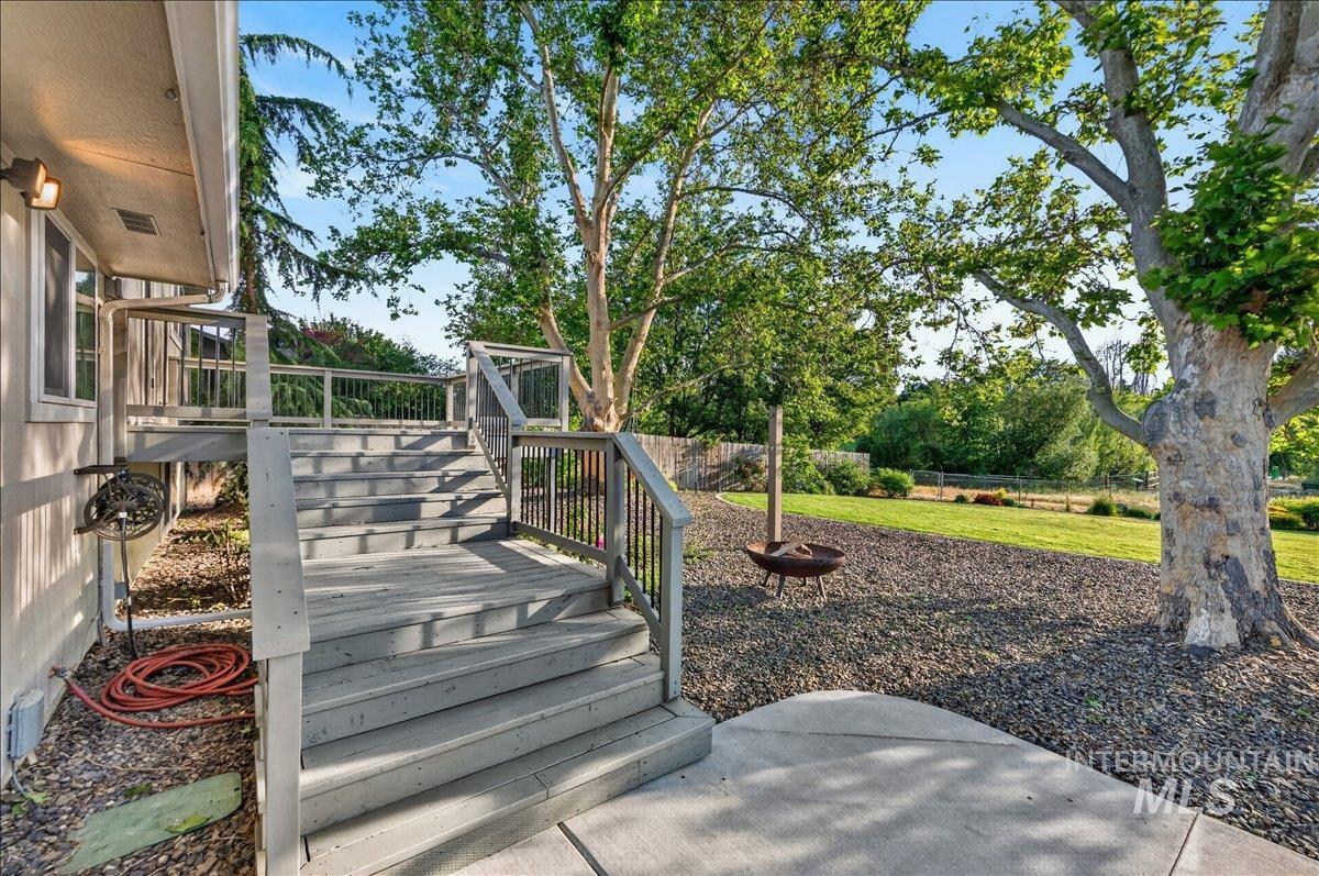 2879 S. Chieftain Way, Boise, Idaho 83709, 4 Bedrooms, 3 Bathrooms, Residential For Sale, Price $639,900, 98988298