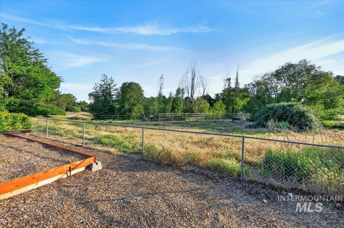 2879 S. Chieftain Way, Boise, Idaho 83709, 4 Bedrooms, 3 Bathrooms, Residential For Sale, Price $639,900, 98988298