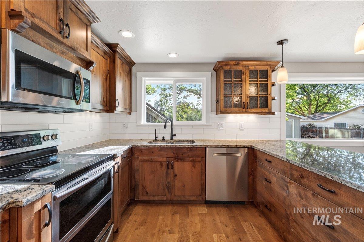 2879 S. Chieftain Way, Boise, Idaho 83709, 4 Bedrooms, 3 Bathrooms, Residential For Sale, Price $639,900, 98988298