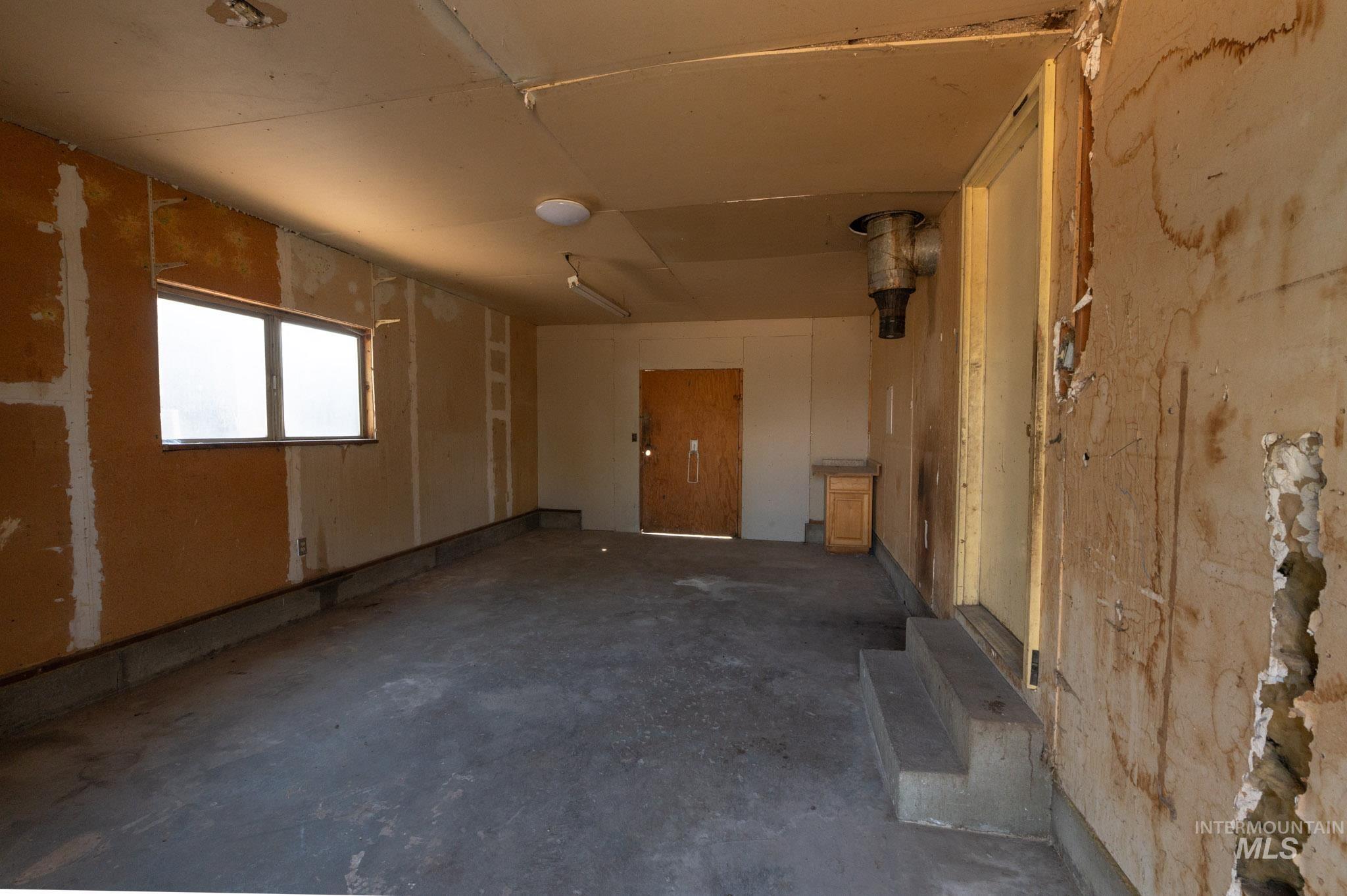 1157 Lavina Ave, Twin Falls, Idaho 83301, 3 Bedrooms, 2 Bathrooms, Residential For Sale, Price $240,000, 98988299