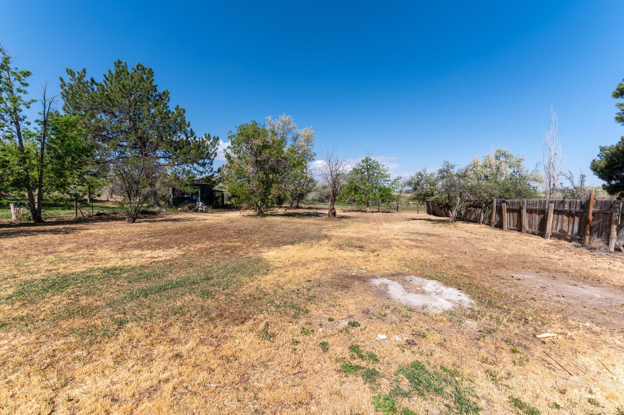 1157 Lavina Ave, Twin Falls, Idaho 83301, 3 Bedrooms, 2 Bathrooms, Residential For Sale, Price $240,000, 98988299