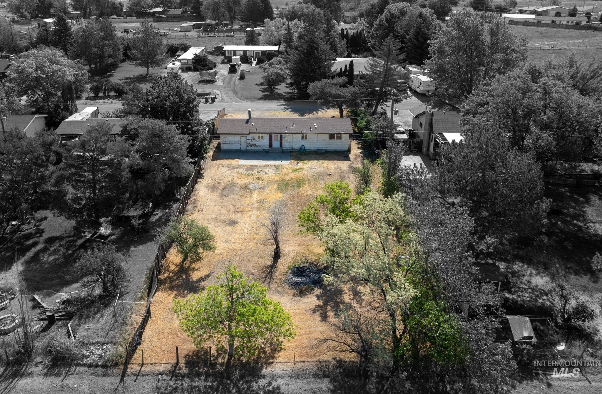 1157 Lavina Ave, Twin Falls, Idaho 83301, 3 Bedrooms, 2 Bathrooms, Residential For Sale, Price $240,000, 98988299