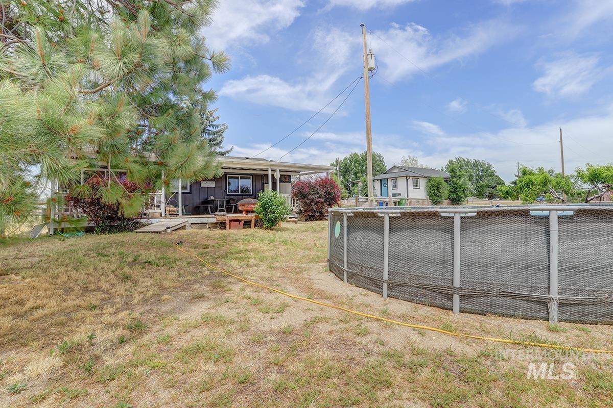 9751 Gloria Rd, Middleton, Idaho 83644, 8 Bedrooms, 3 Bathrooms, Residential For Sale, Price $995,000,MLS 98988300