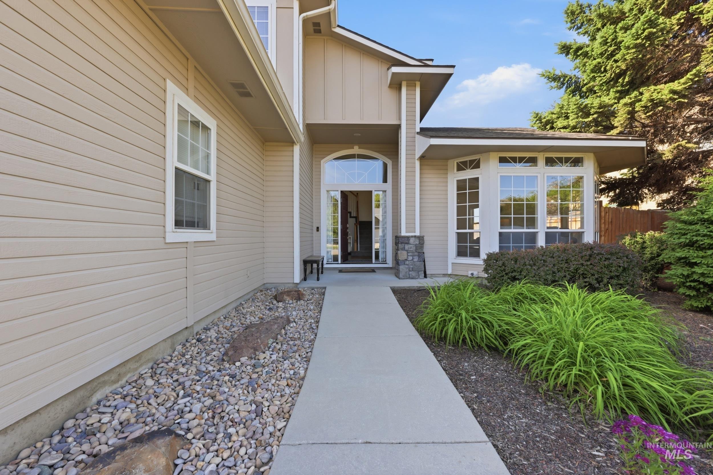13621 W Pala Mesa Drive, Boise, Idaho 83713, 5 Bedrooms, 3 Bathrooms, Residential For Sale, Price $659,900, 98988302