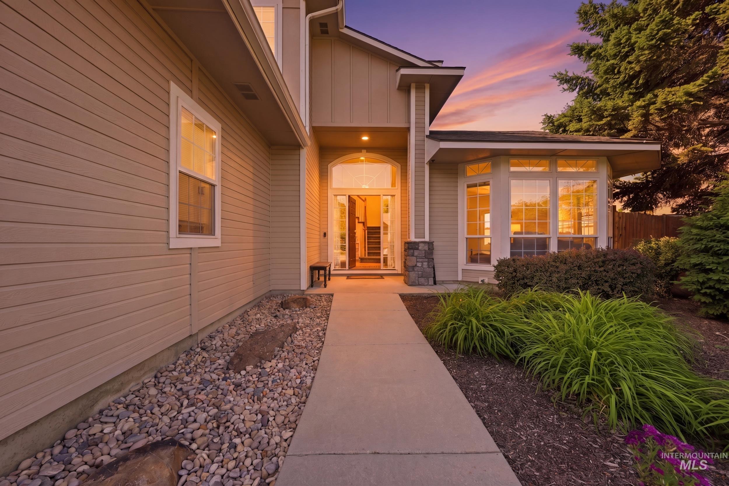 13621 W Pala Mesa Drive, Boise, Idaho 83713, 5 Bedrooms, 3 Bathrooms, Residential For Sale, Price $659,900, 98988302