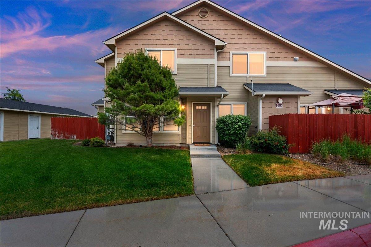 9151 W Brogan Dr, Boise, Idaho 83709, 2 Bedrooms, 2 Bathrooms, Residential For Sale, Price $299,900,MLS 98988311