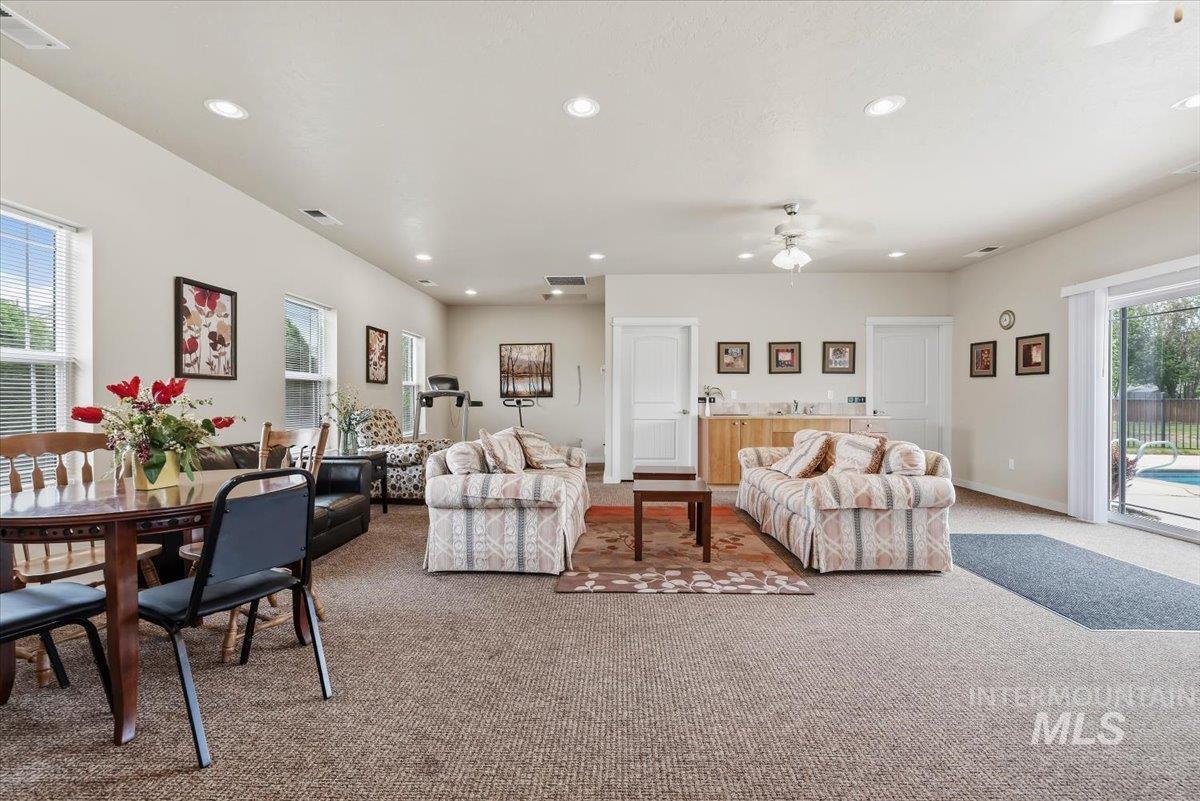 9151 W Brogan Dr, Boise, Idaho 83709, 2 Bedrooms, 2 Bathrooms, Residential For Sale, Price $299,900,MLS 98988311