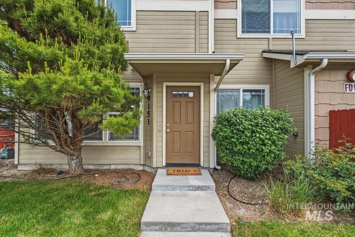 9151 W Brogan Dr, Boise, Idaho 83709, 2 Bedrooms, 2 Bathrooms, Residential For Sale, Price $299,900,MLS 98988311