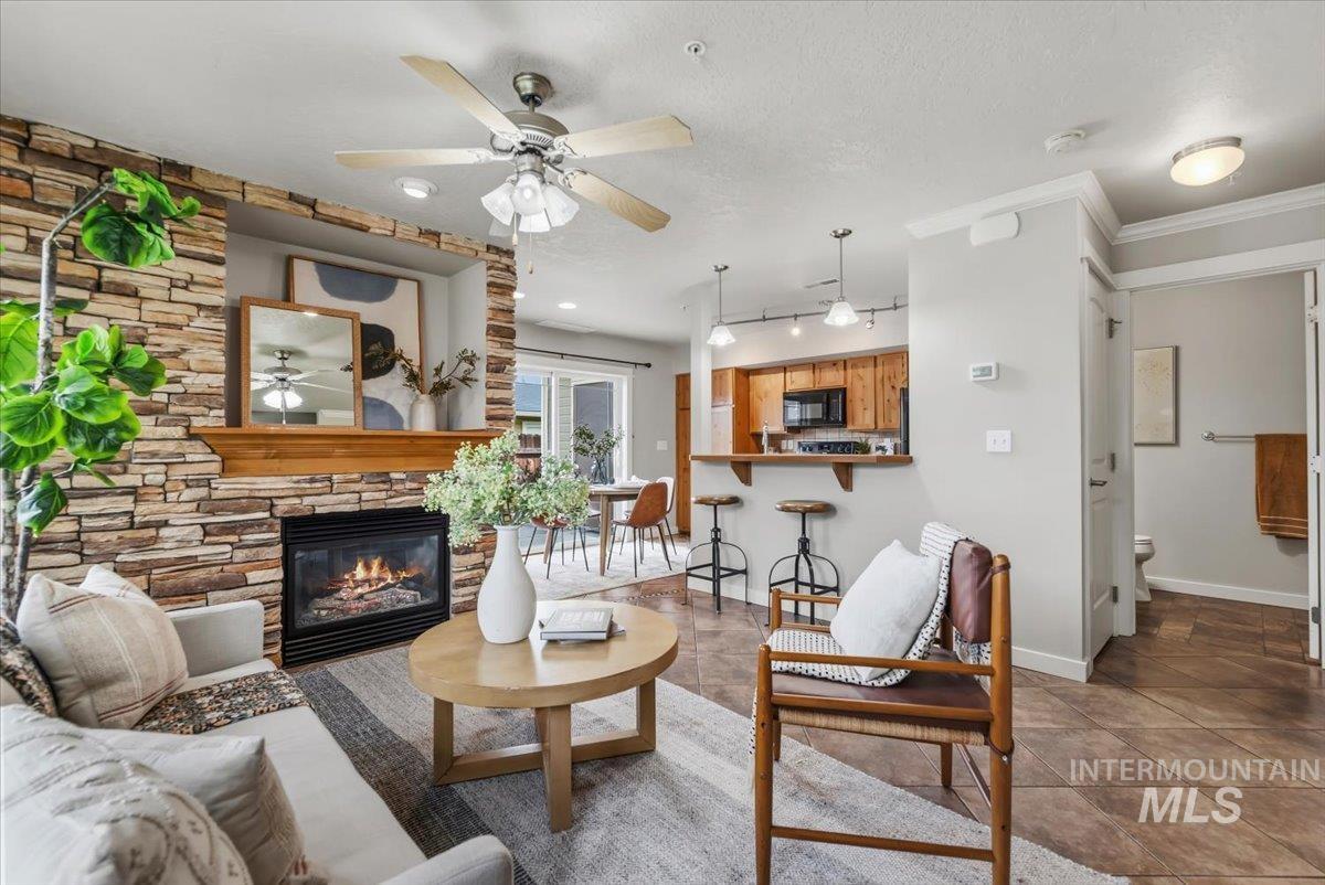 9151 W Brogan Dr, Boise, Idaho 83709, 2 Bedrooms, 2 Bathrooms, Residential For Sale, Price $299,900,MLS 98988311