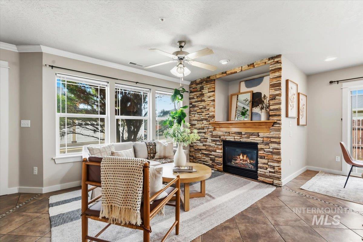 9151 W Brogan Dr, Boise, Idaho 83709, 2 Bedrooms, 2 Bathrooms, Residential For Sale, Price $299,900,MLS 98988311