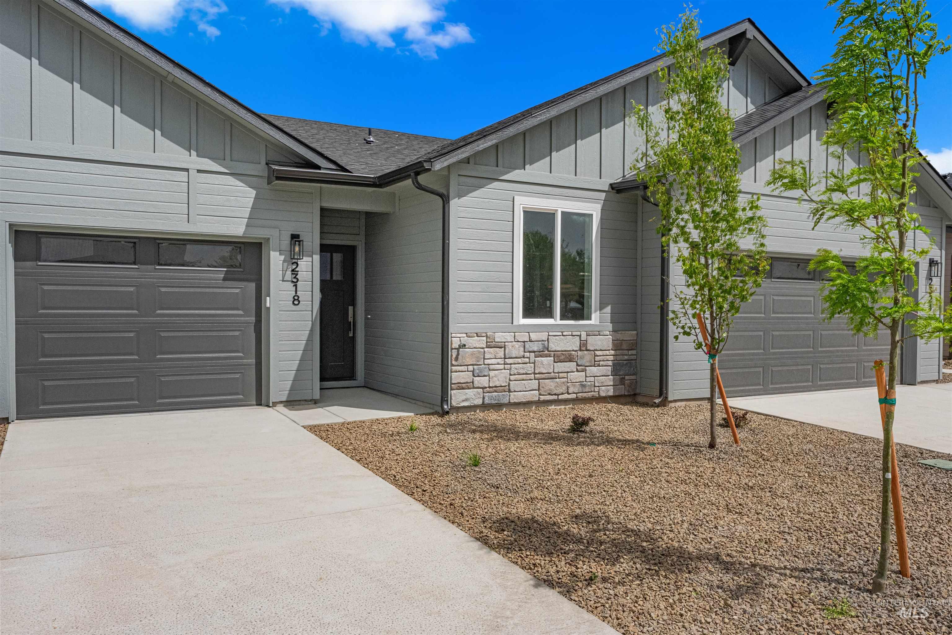 2318 S Bayne Lane, Nampa, Idaho 83686, 2 Bedrooms, 2 Bathrooms, Residential For Sale, Price $327,900,MLS 98988313