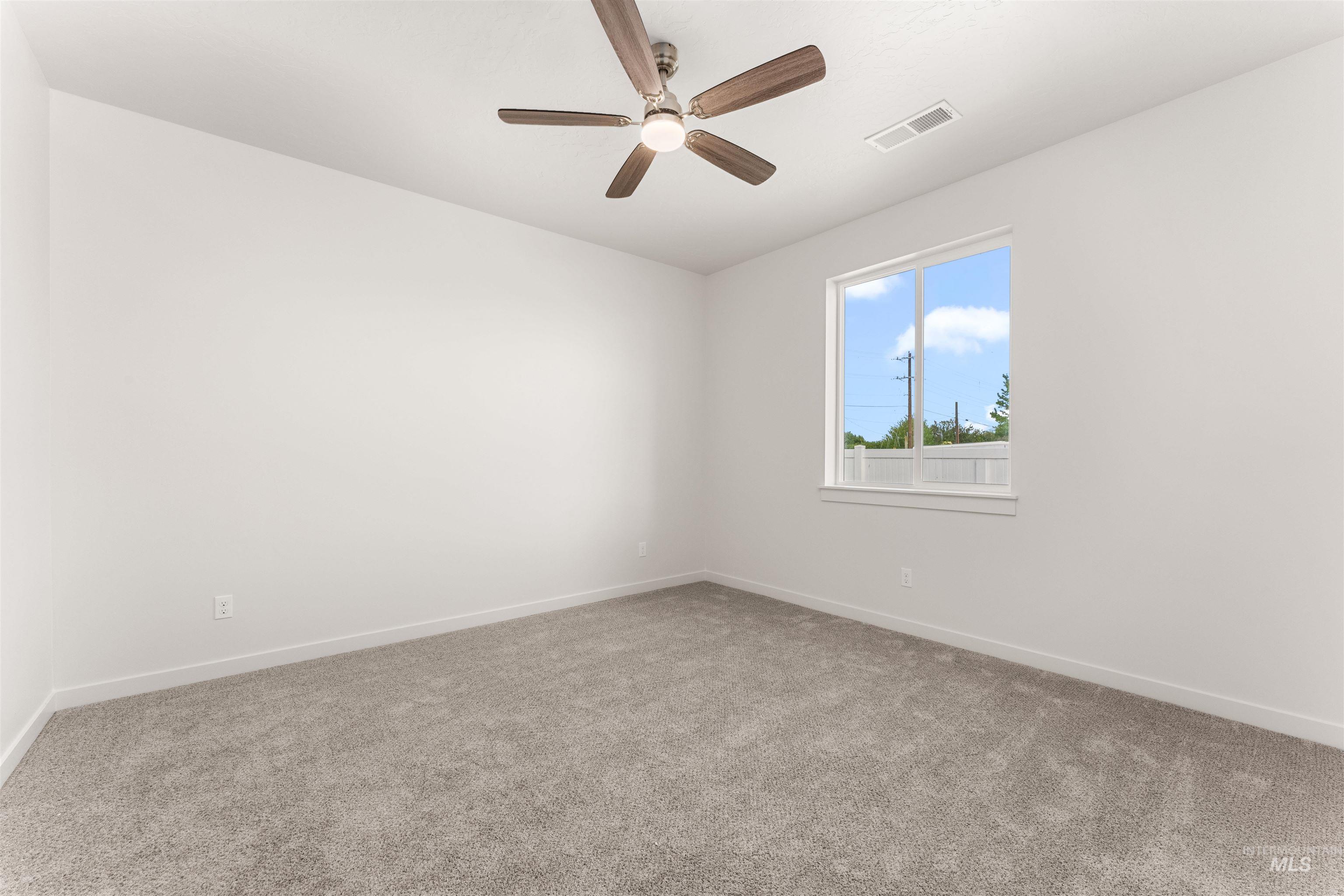 2318 S Bayne Lane, Nampa, Idaho 83686, 2 Bedrooms, 2 Bathrooms, Residential For Sale, Price $327,900,MLS 98988313