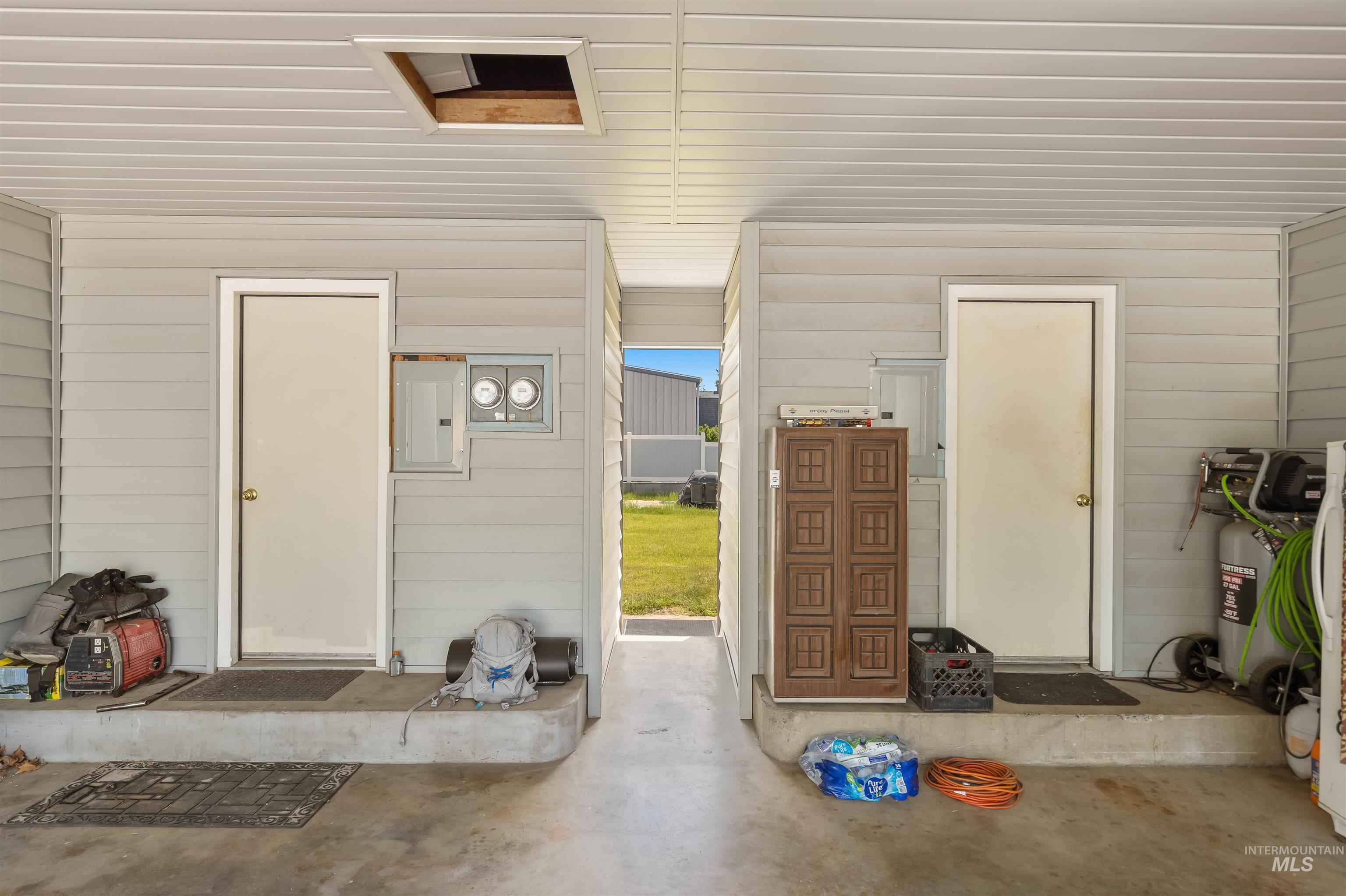 806 & 808 Burrell Ave, Lewiston, Idaho 83501, 2 Bedrooms, 1 Bathroom, Residential Income For Sale, Price $383,900,MLS 98988317