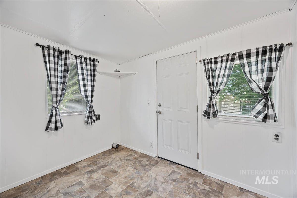 713 Montana St., Gooding, Idaho 83330, 3 Bedrooms, 1 Bathroom, Residential For Sale, Price $229,900, 98988322