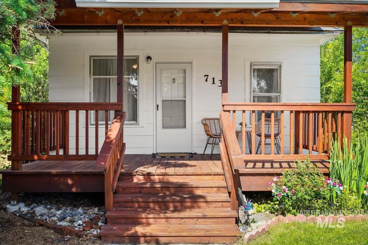 713 Montana St., Gooding, Idaho 83330, 3 Bedrooms, 1 Bathroom, Residential For Sale, Price $229,900, 98988322