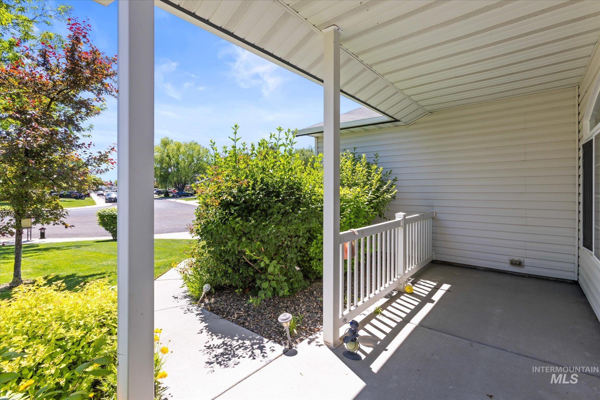 3907 N Abbott St, Caldwell, Idaho 83607-5011, 3 Bedrooms, 2 Bathrooms, Residential For Sale, Price $353,000,MLS 98988323