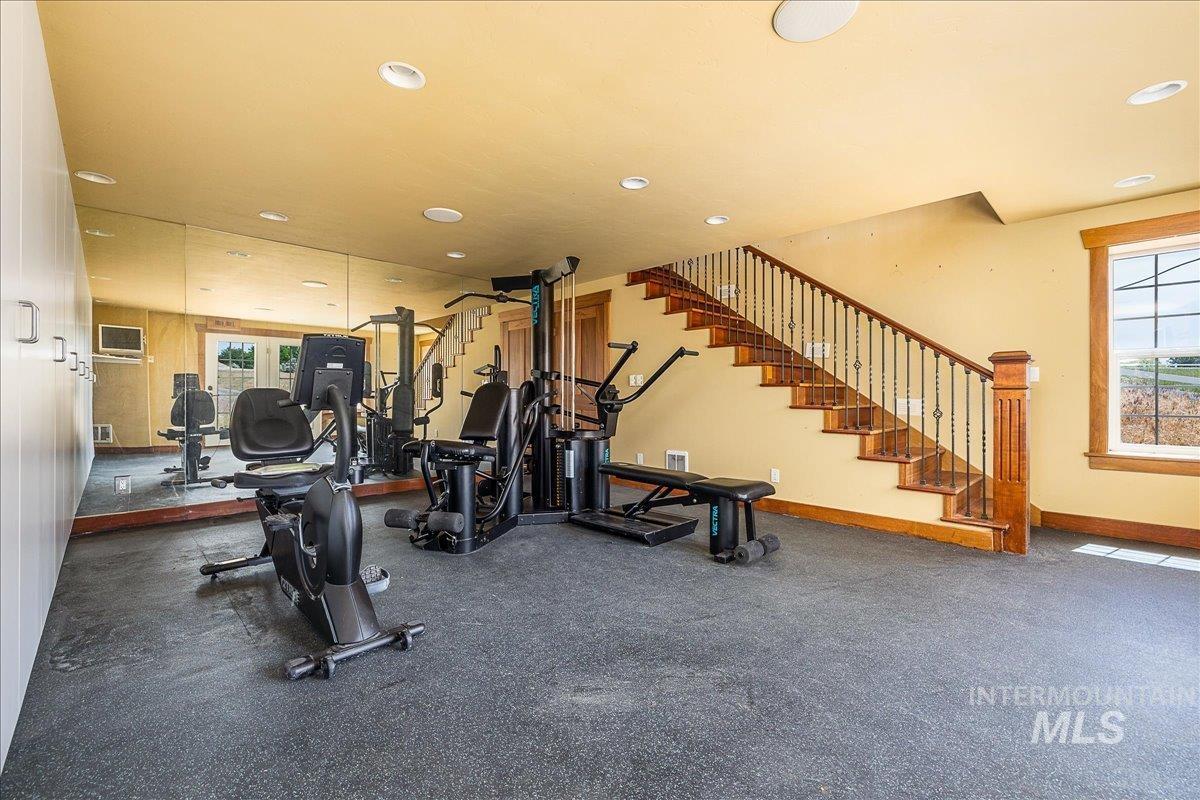 10060 W Rolling Hills Dr., Star, Idaho 83669, 4 Bedrooms, 4 Bathrooms, Residential For Sale, Price $1,900,000,MLS 98988328