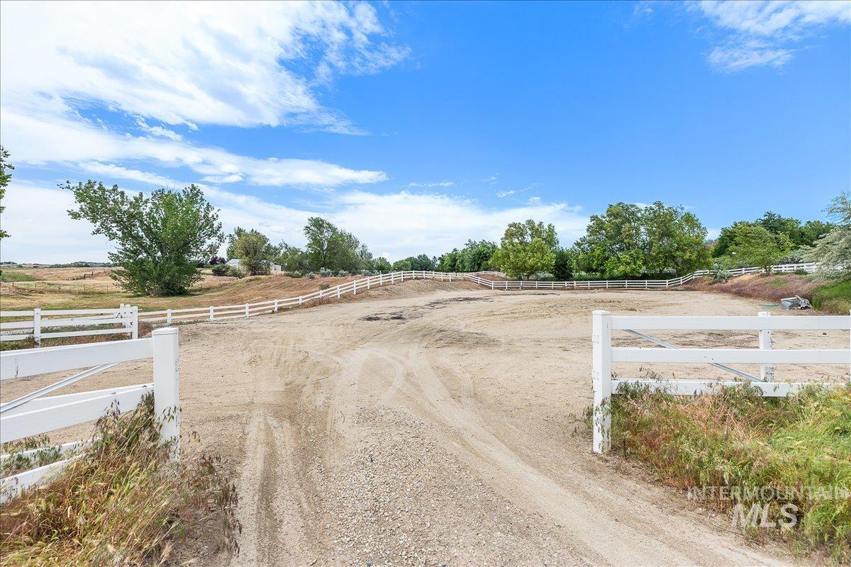 10060 W Rolling Hills Dr., Star, Idaho 83669, 4 Bedrooms, 4 Bathrooms, Residential For Sale, Price $1,900,000,MLS 98988328