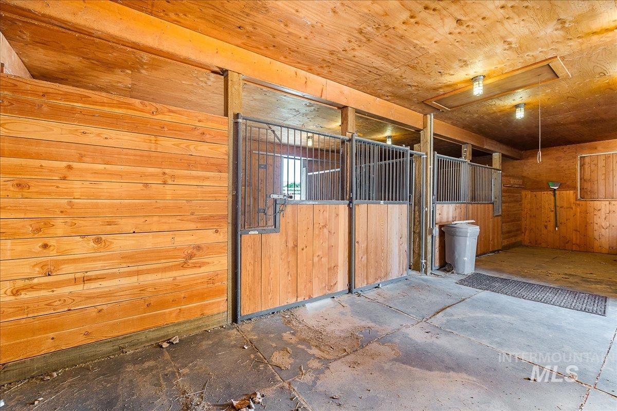10060 W Rolling Hills Dr., Star, Idaho 83669, 4 Bedrooms, 4 Bathrooms, Residential For Sale, Price $1,900,000,MLS 98988328