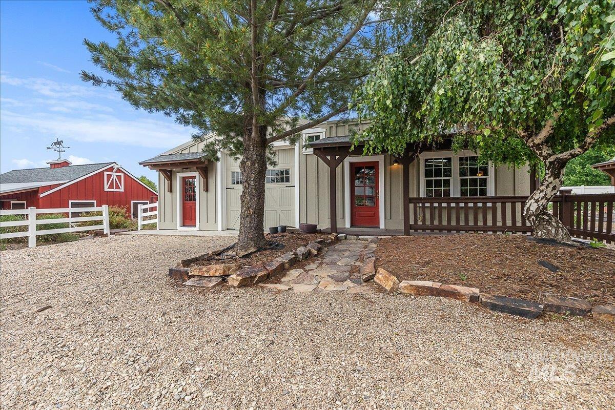 10060 W Rolling Hills Dr., Star, Idaho 83669, 4 Bedrooms, 4 Bathrooms, Residential For Sale, Price $1,900,000,MLS 98988328