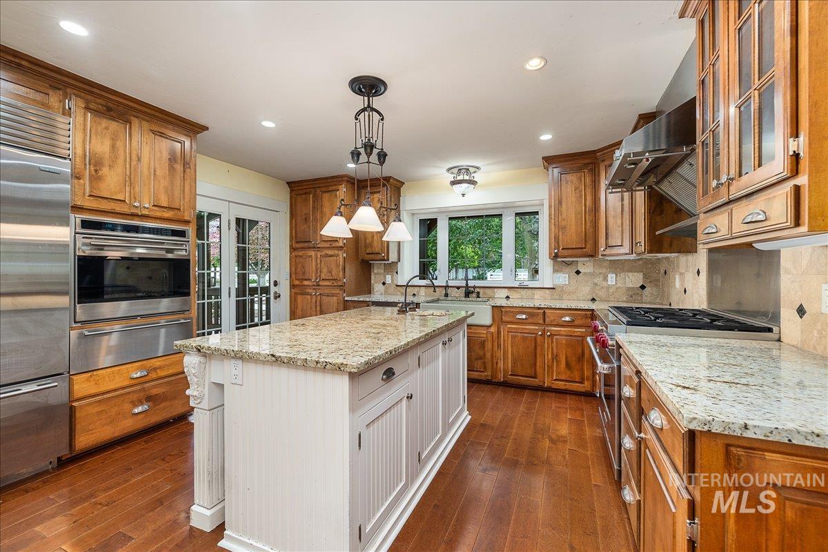 10060 W Rolling Hills Dr., Star, Idaho 83669, 4 Bedrooms, 4 Bathrooms, Residential For Sale, Price $1,900,000,MLS 98988328