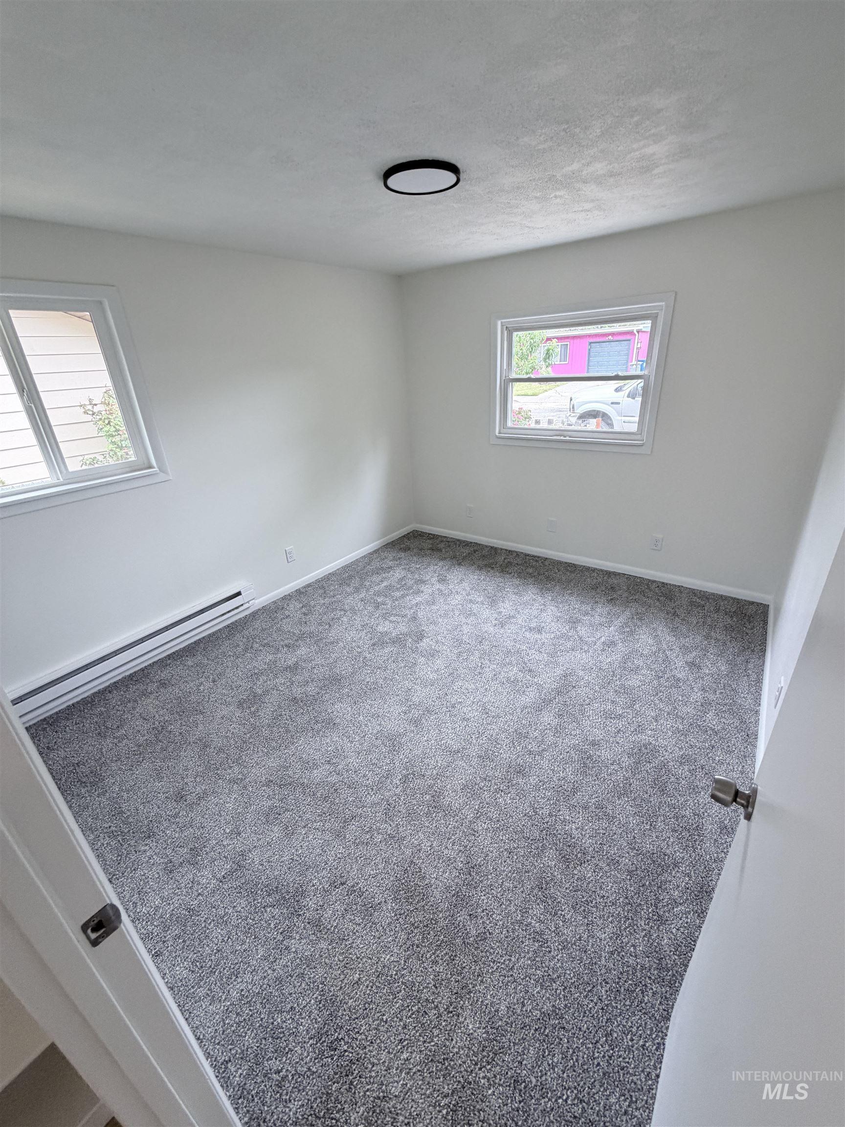 1245 E 16th N, Mountain Home, Idaho 83647, 3 Bedrooms, 1 Bathroom, Residential For Sale, Price $285,000, 98988330
