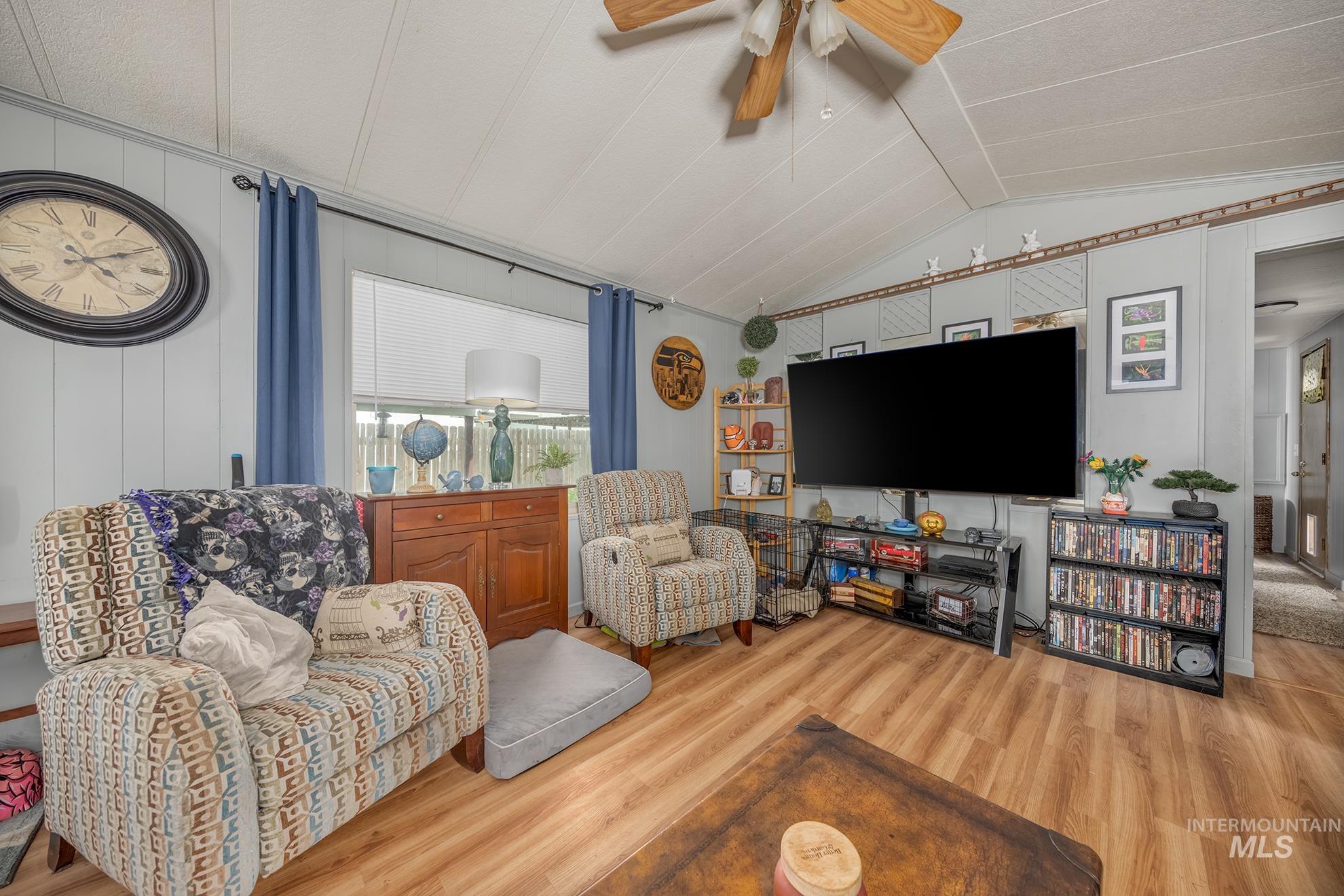 1202 SE 11th Ave, Ontario, Oregon 97914, 3 Bedrooms, 1 Bathroom, Residential For Sale, Price $175,000,MLS 98988334