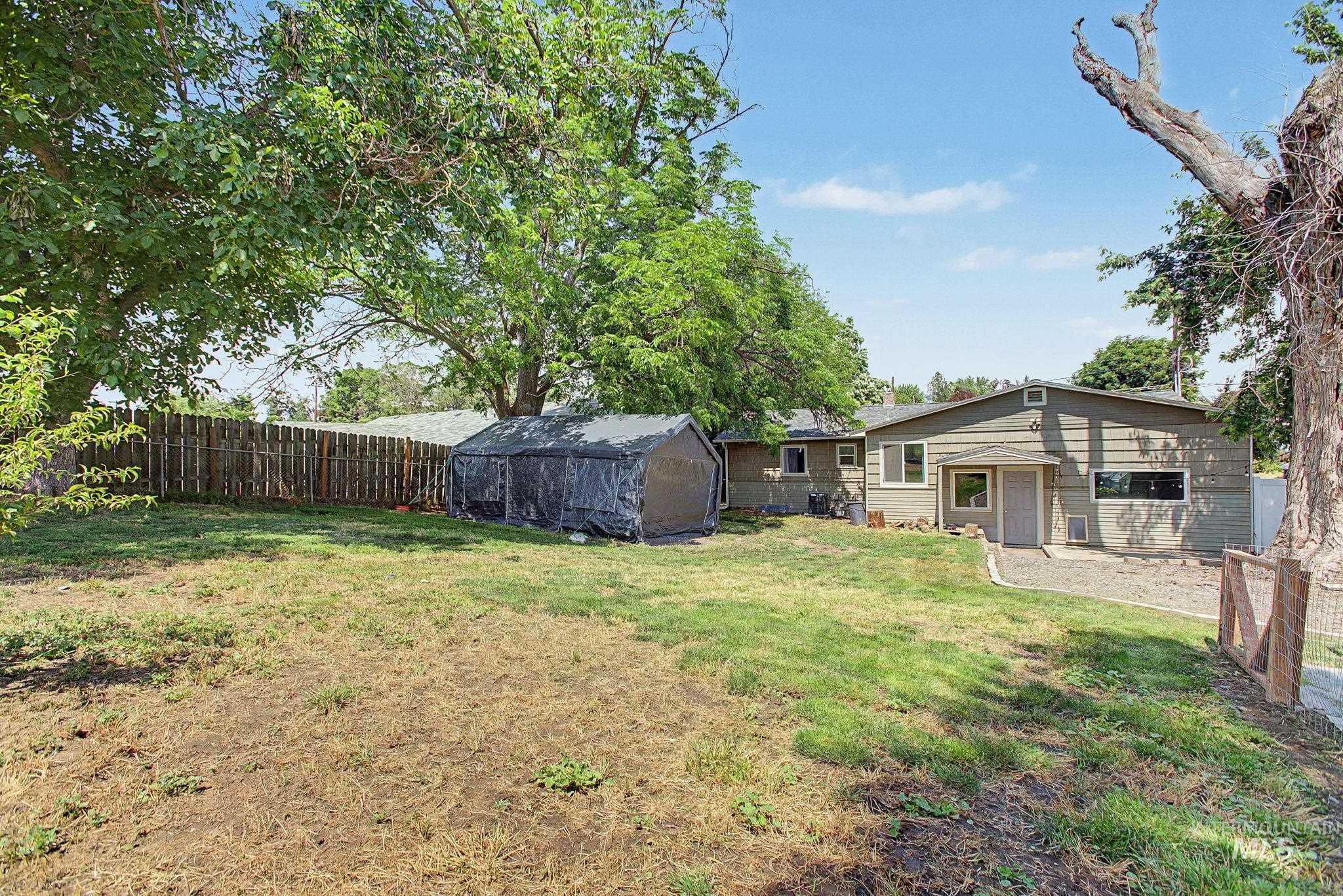 1203 20th Avenue, Clarkston, Washington 99403, 3 Bedrooms, 2 Bathrooms, Residential For Sale, Price $349,900,MLS 98988337