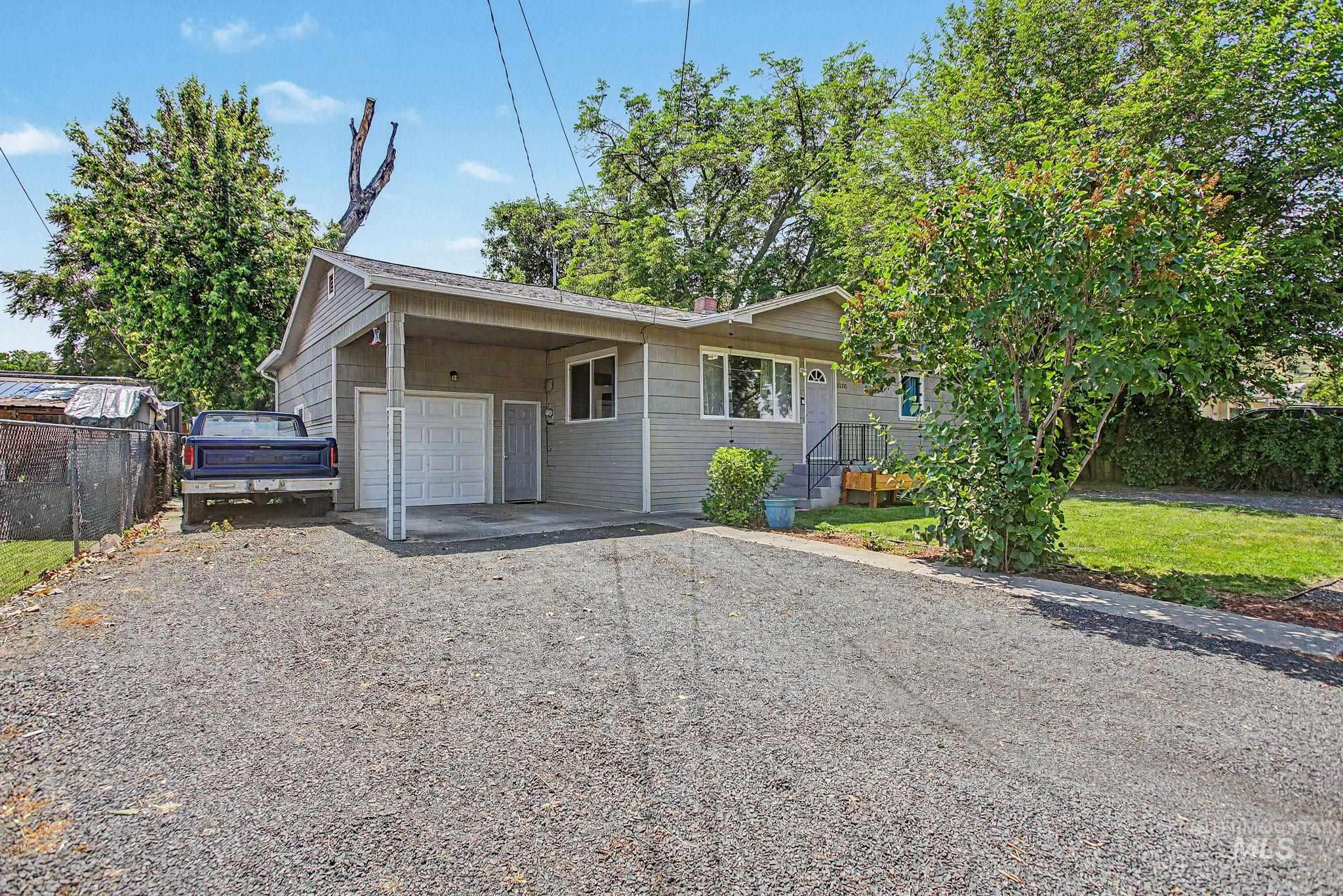 1203 20th Avenue, Clarkston, Washington 99403, 3 Bedrooms, 2 Bathrooms, Residential For Sale, Price $349,900,MLS 98988337