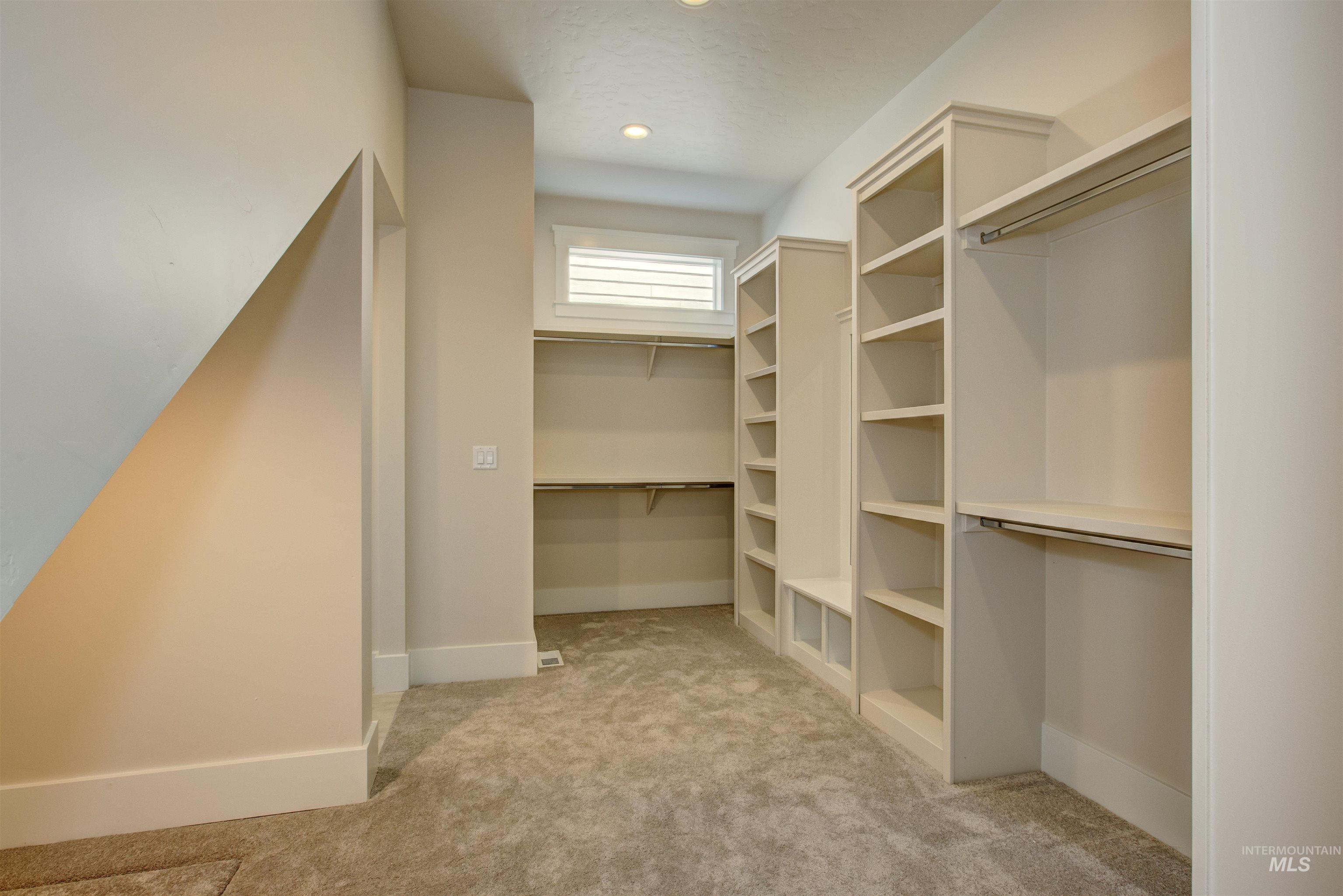 796 E Crescendo St, Meridian, Idaho 83642, 4 Bedrooms, 3.5 Bathrooms, Residential For Sale, Price $949,777,MLS 98988342