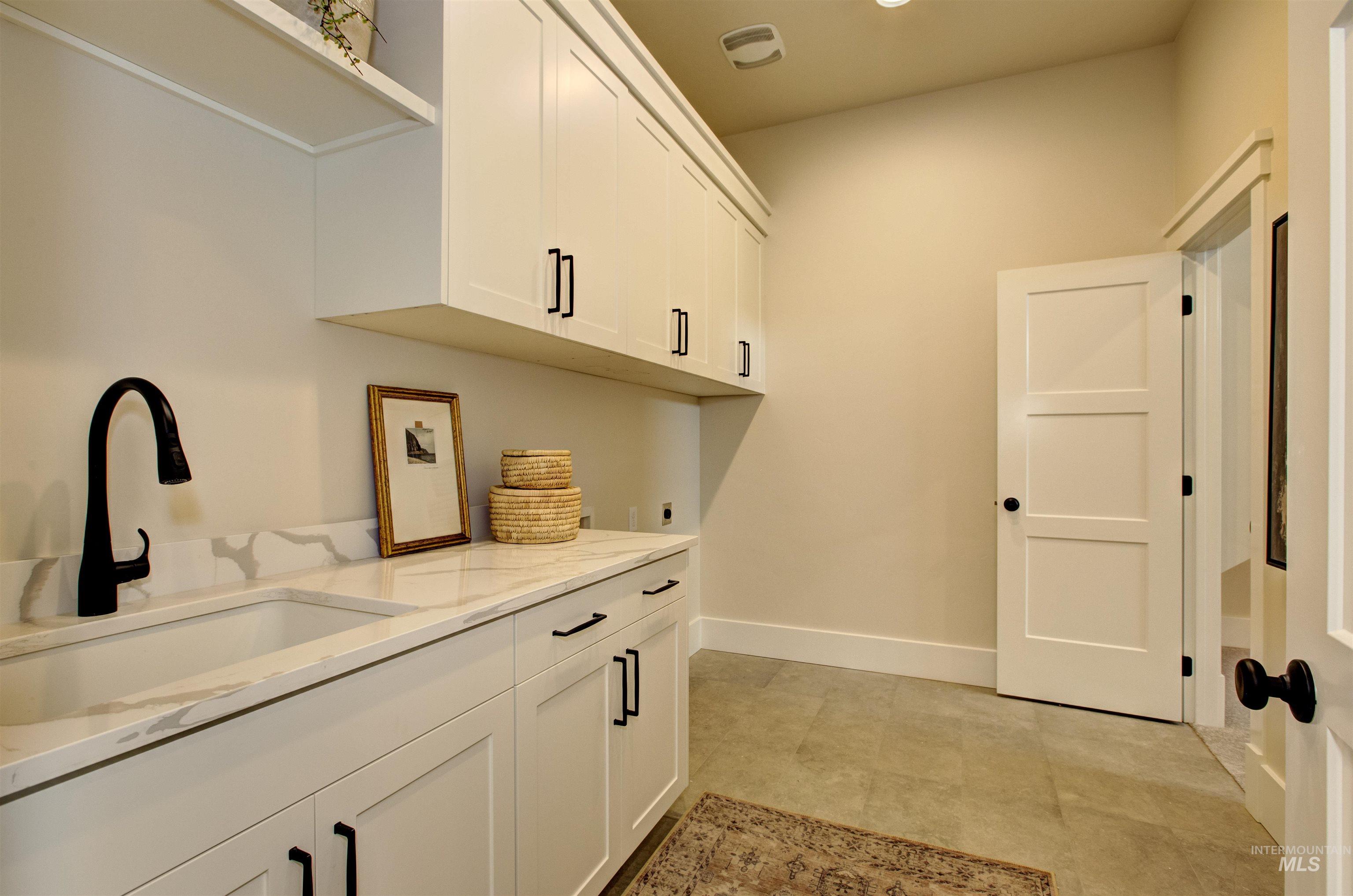 796 E Crescendo St, Meridian, Idaho 83642, 4 Bedrooms, 3.5 Bathrooms, Residential For Sale, Price $949,777,MLS 98988342