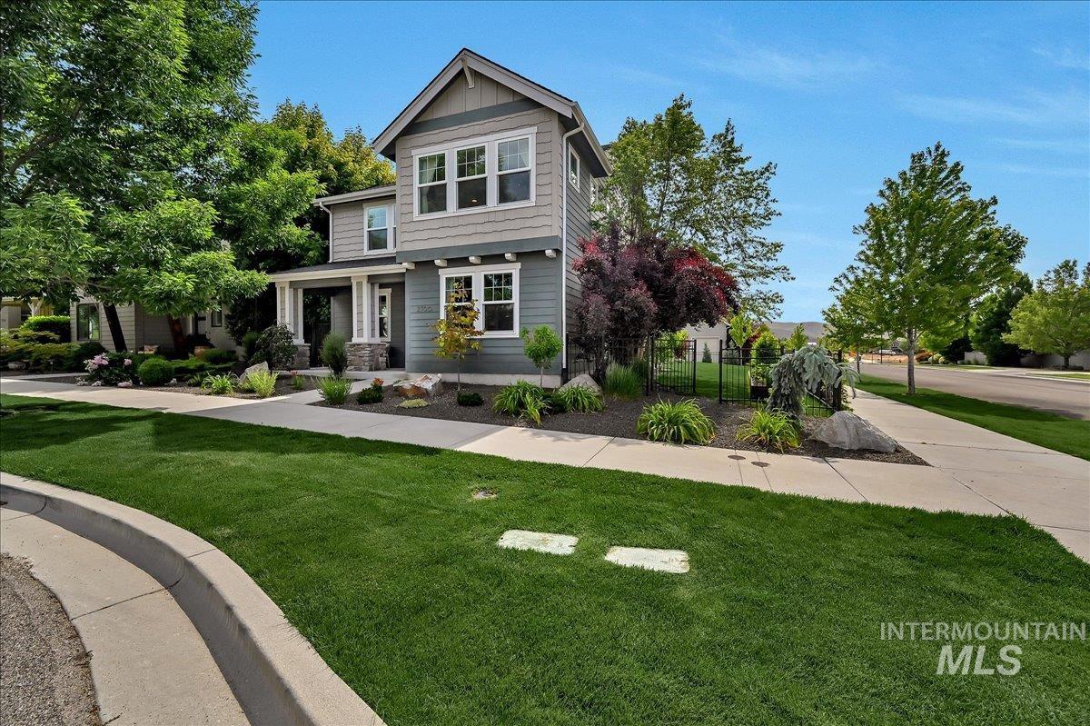 2790 S Honeycomb Way, Boise, Idaho 83716, 4 Bedrooms, 2.5 Bathrooms, Residential For Sale, Price $990,000,MLS 98988350
