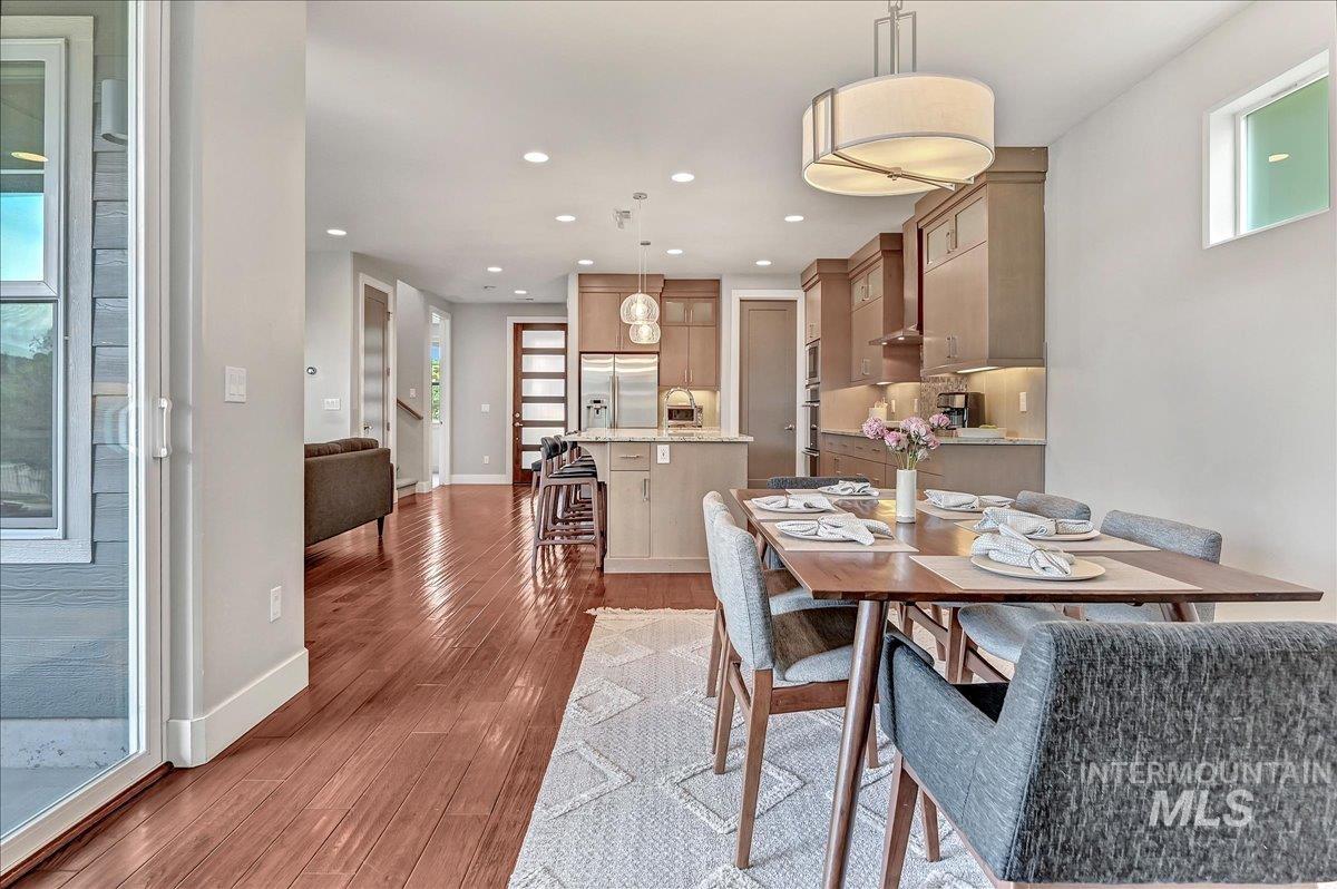 2790 S Honeycomb Way, Boise, Idaho 83716, 4 Bedrooms, 2.5 Bathrooms, Residential For Sale, Price $990,000,MLS 98988350