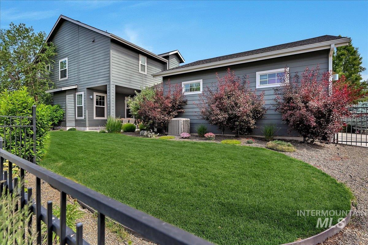 2790 S Honeycomb Way, Boise, Idaho 83716, 4 Bedrooms, 2.5 Bathrooms, Residential For Sale, Price $990,000,MLS 98988350