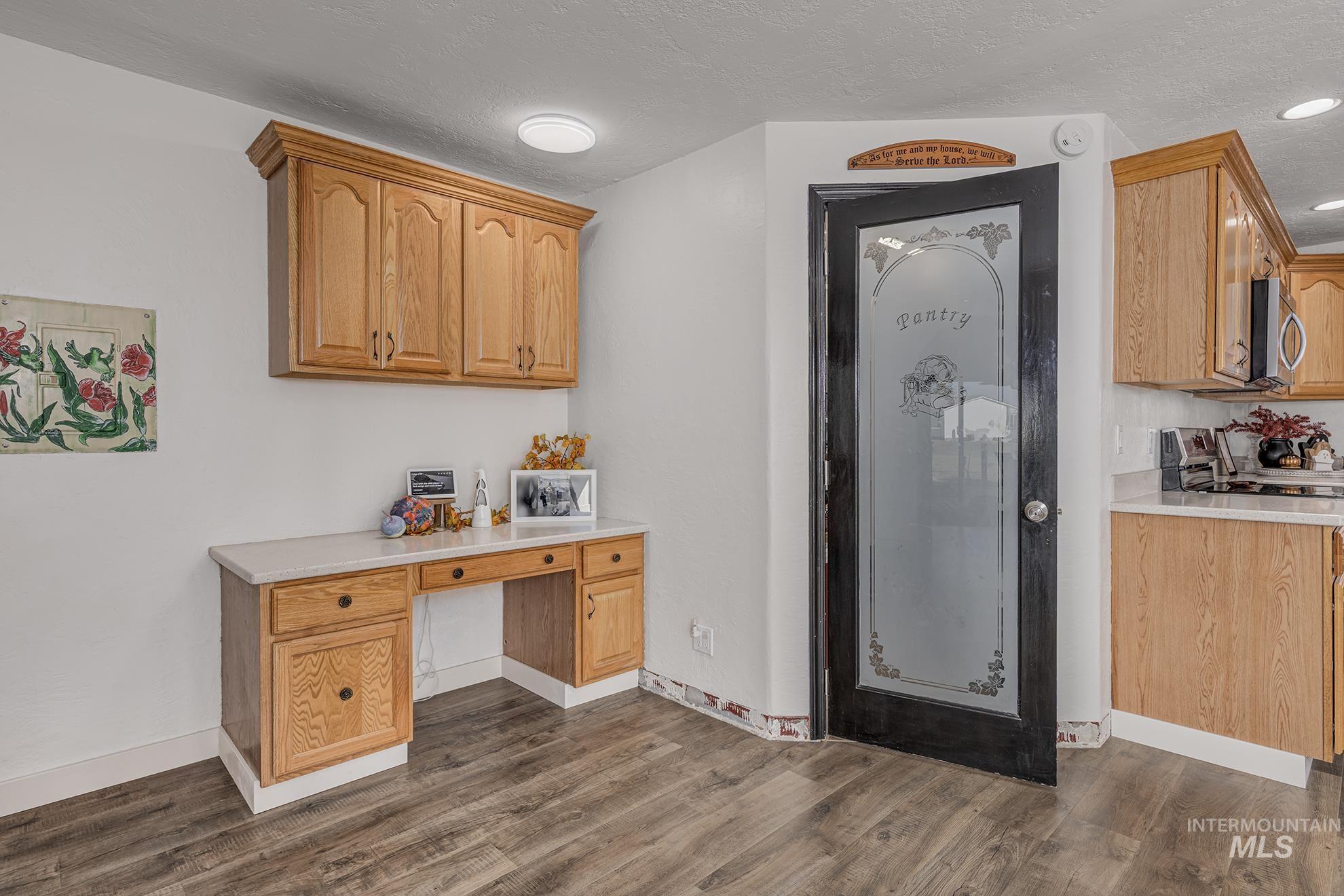 394 Chester Road, Ontario, Oregon 97914, 3 Bedrooms, 3.5 Bathrooms, Residential For Sale, Price $599,000,MLS 98988352