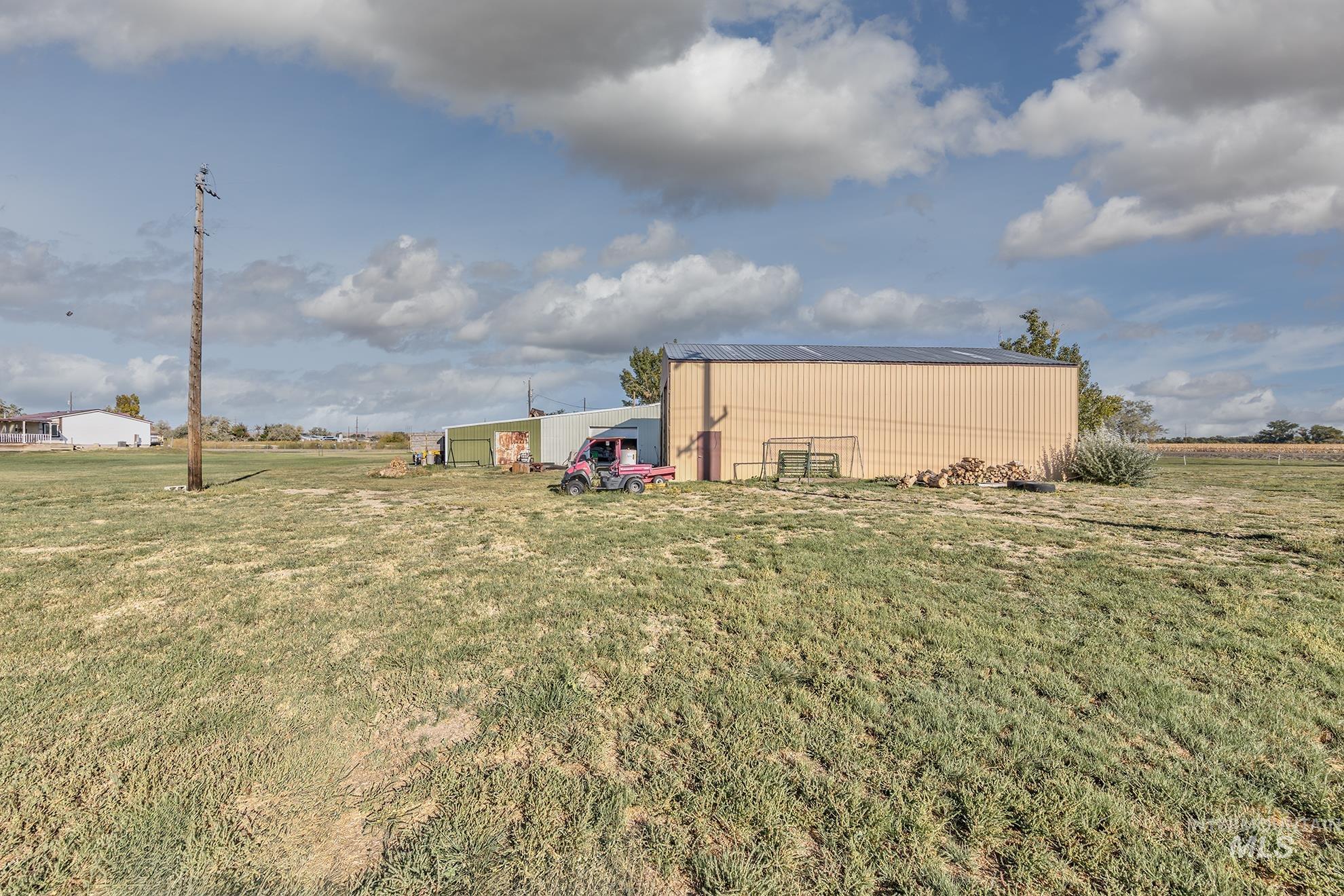 394 Chester Road, Ontario, Oregon 97914, 3 Bedrooms, 3.5 Bathrooms, Residential For Sale, Price $599,000,MLS 98988352