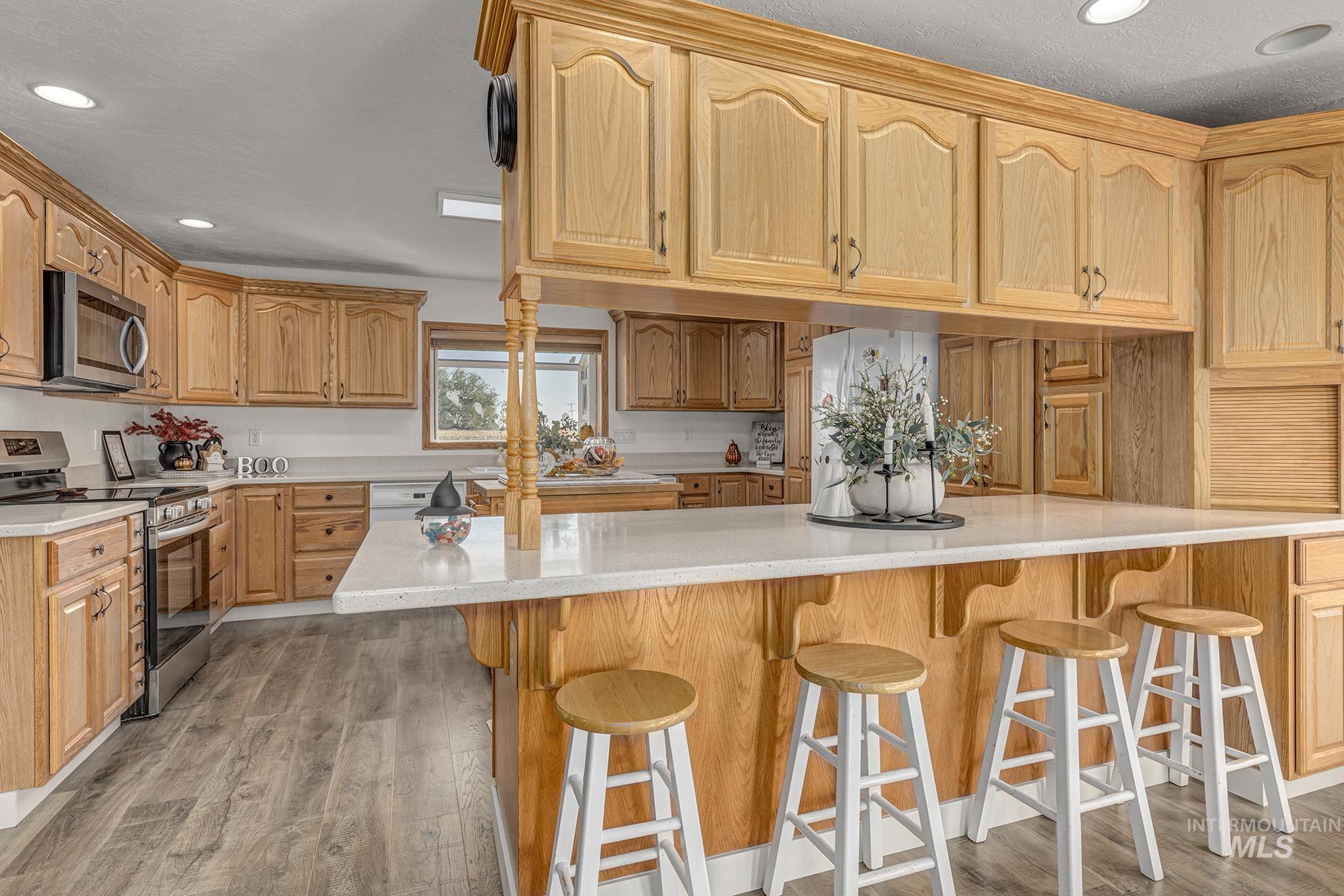 394 Chester Road, Ontario, Oregon 97914, 3 Bedrooms, 3.5 Bathrooms, Residential For Sale, Price $599,000,MLS 98988352